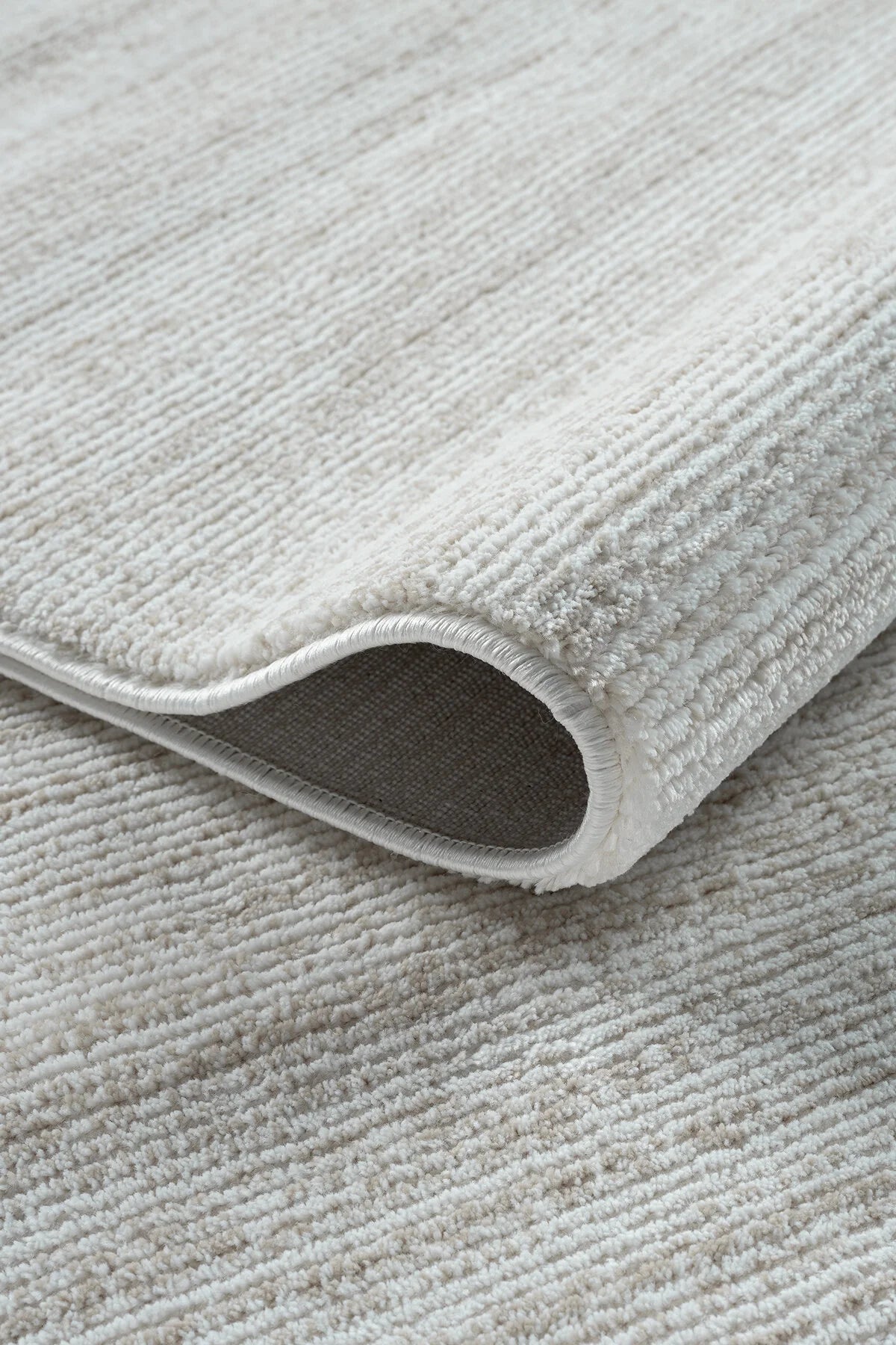 Grey Extra Soft Plush Area Rug – 30mm Thick Pile, 2500 gr/m² Premium Carpet