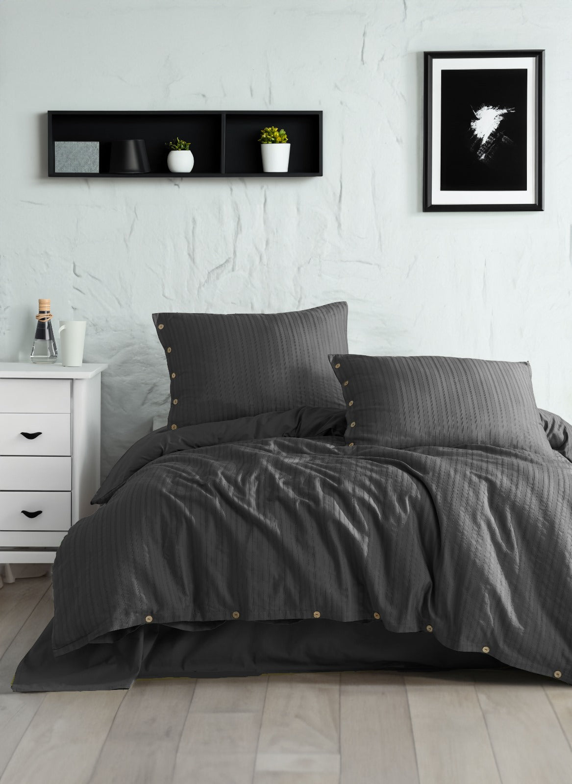 Como Nero – Luxuriöse Bettwäschegarnitur aus Satin mit Knopfdetails | Mila Home