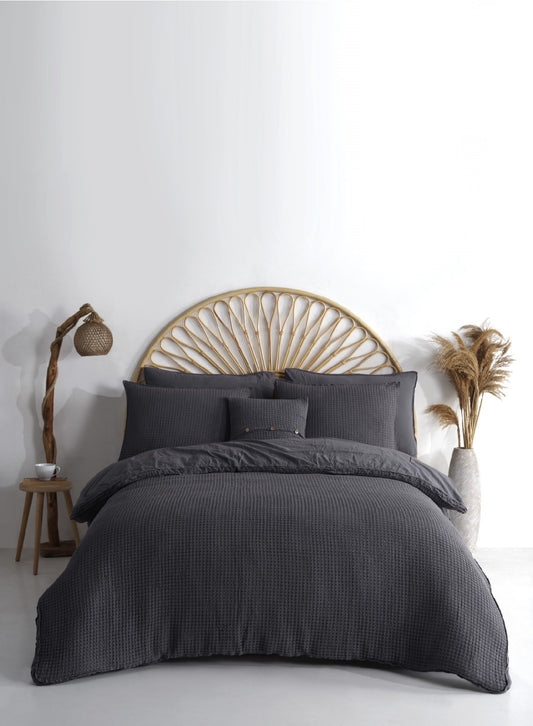 Luxuriöse Waffelpiqué-Tagesdecke – 100 % Baumwolle, Serene Hues | Mila Home 