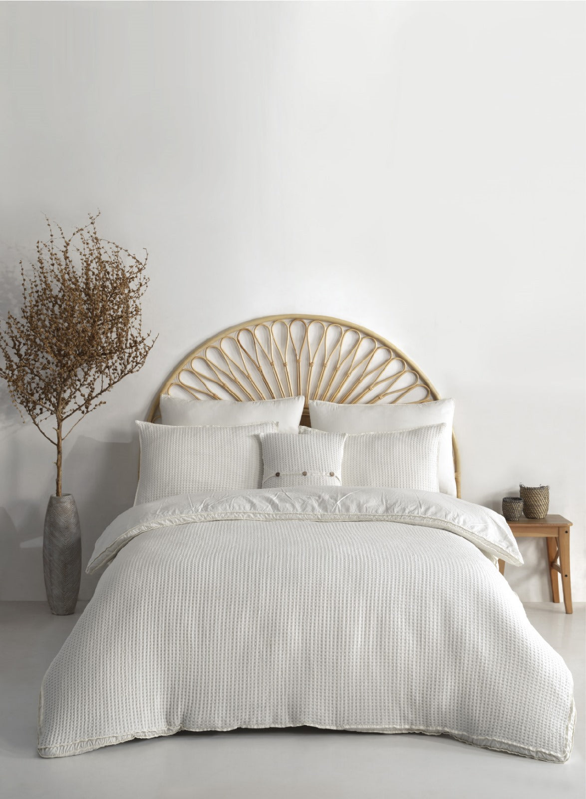 Luxuriöse Waffelpiqué-Tagesdecke „Bianco“ – 100 % Baumwolle, sanfte Farbtöne | Mila Home 