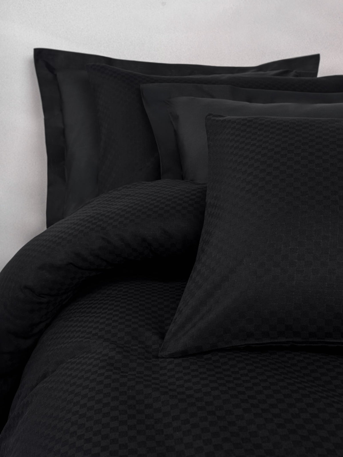 Bettwäsche-Set „Zeitlose Kollektion“ – Seidenschwarz | OEKO-TEX®-zertifiziert | 100 % Baumwolle, Ranforce – 144 TC