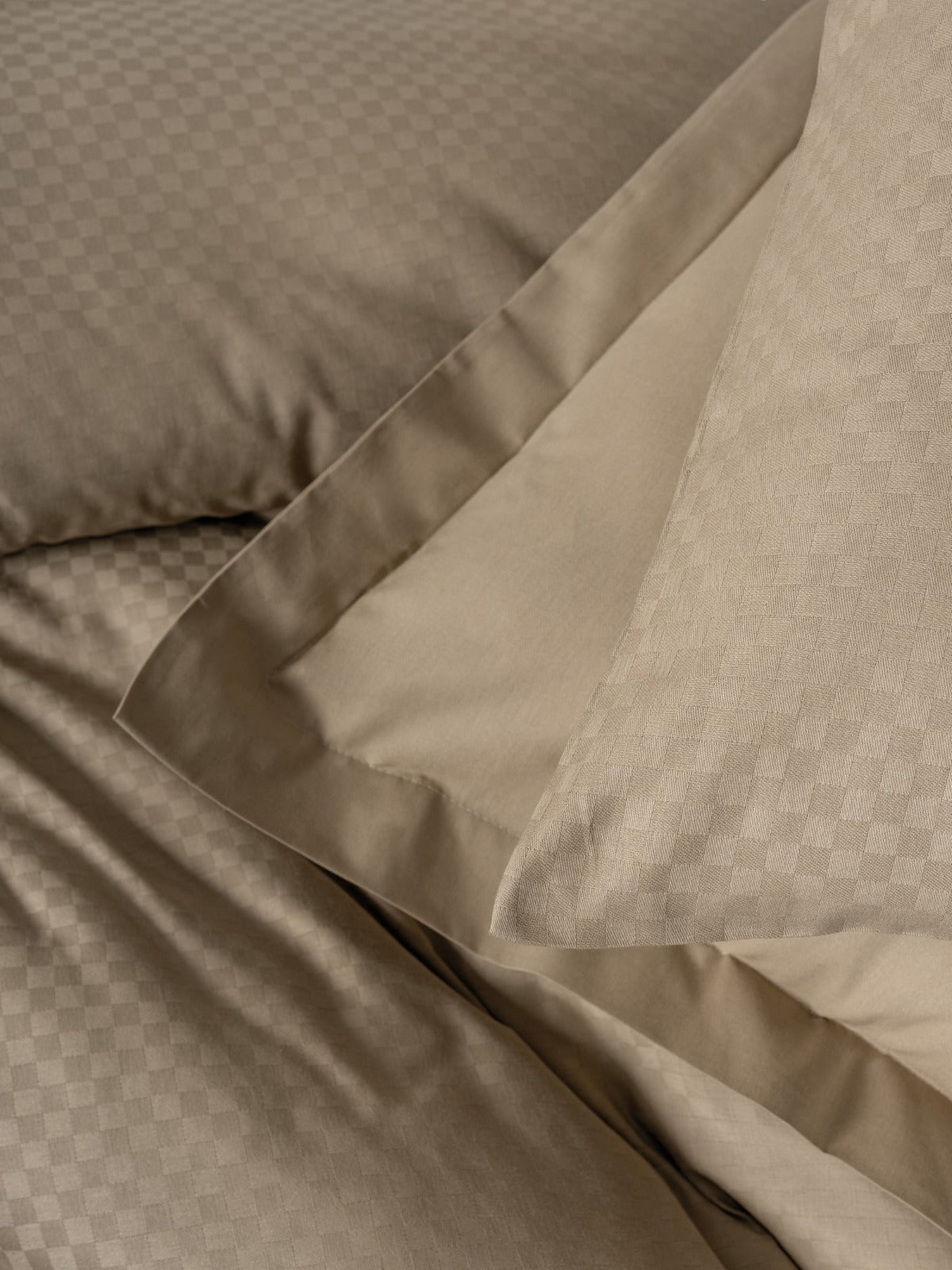 Bettwäsche-Set „Timeless Collection“ mit Karomuster – Weiches Terra-Taupe-Beige | OEKO-TEX®-zertifiziert | 100 % Baumwolle, Ranforce – 144 TC