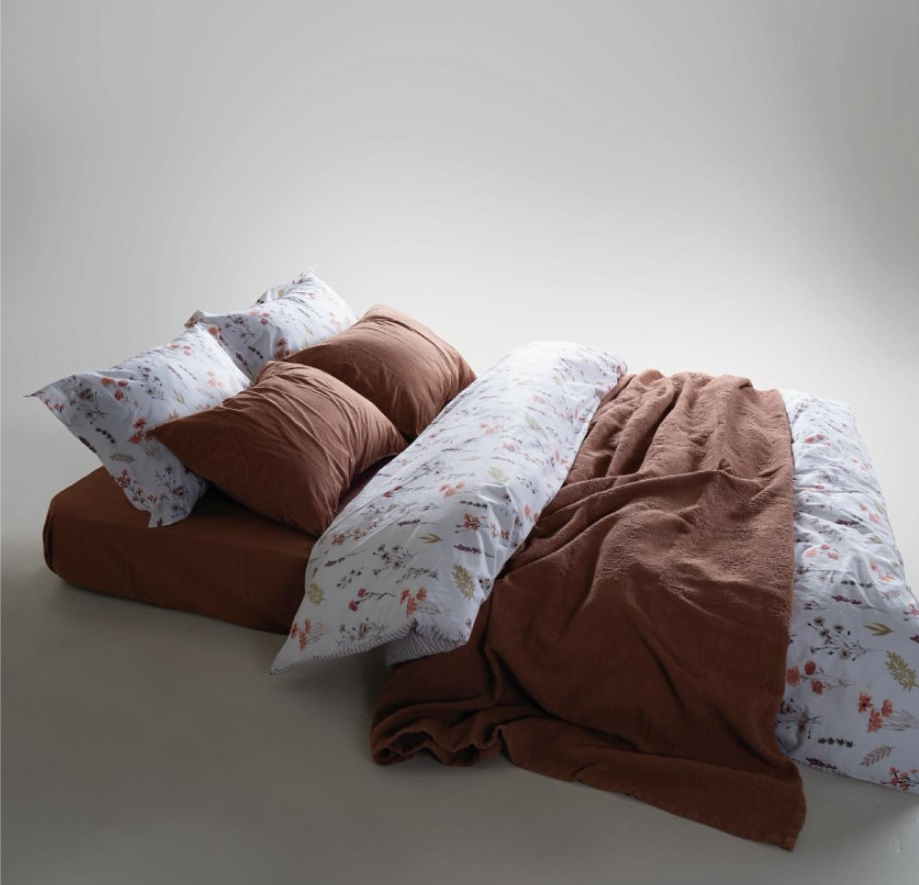 Bettwäsche-Set „Floral Dance“ | OEKO-TEX®-zertifiziertes Bettbezug-Set aus reiner Baumwolle – 144 TC