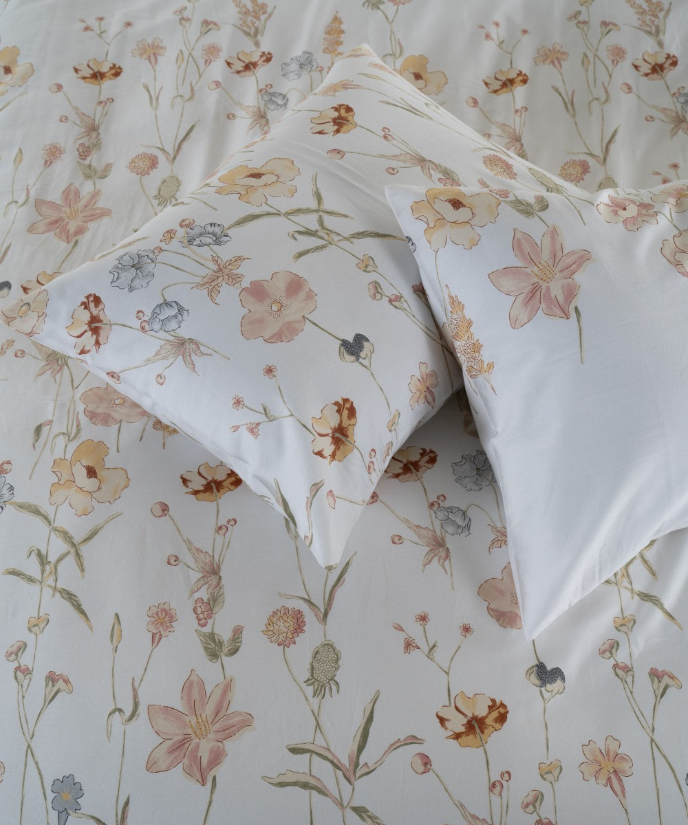 Bettwäsche-Set „Elfenbeinfarbener Gartenblumen-Satin“ (210 TC) | OEKO-TEX®-zertifiziert