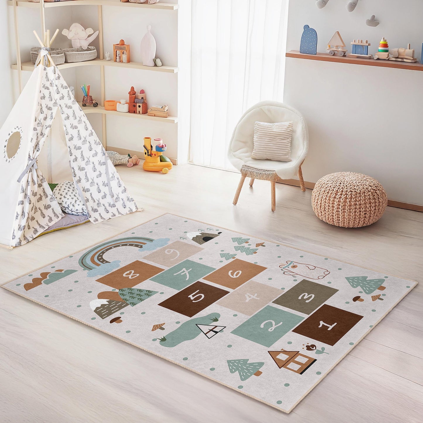 Verspielter Wald-Hüpfteppich, dekorativer Teppich fürs Kinderzimmer, Spielzimmerteppich, weiche rechteckige Matte für Kinder