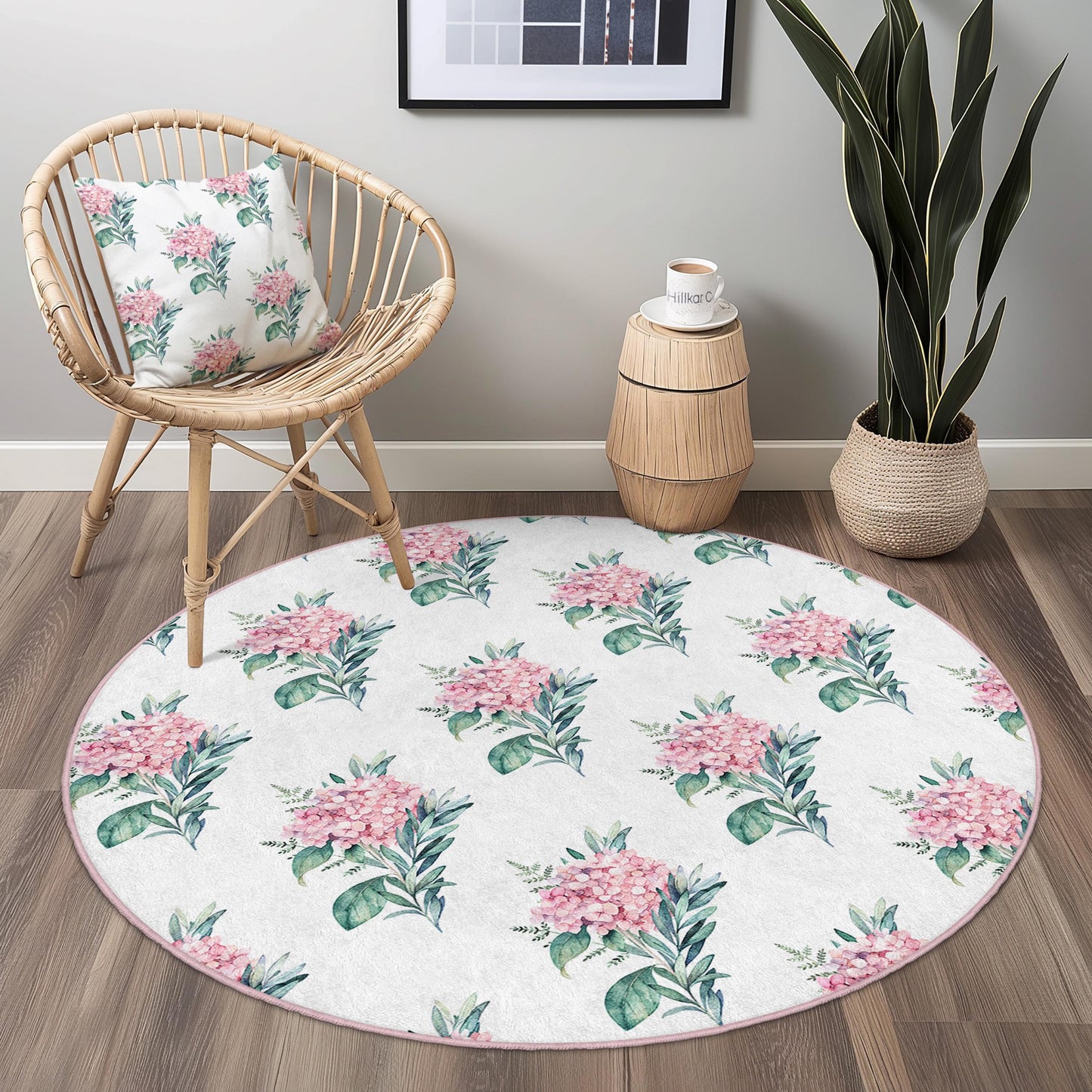 Runder Teppich mit Blumenmuster, eleganter Teppich mit Blumendesign, botanischer runder Teppich für das Wohnzimmer, zarte florale Dekoration, Wohnaccessoire