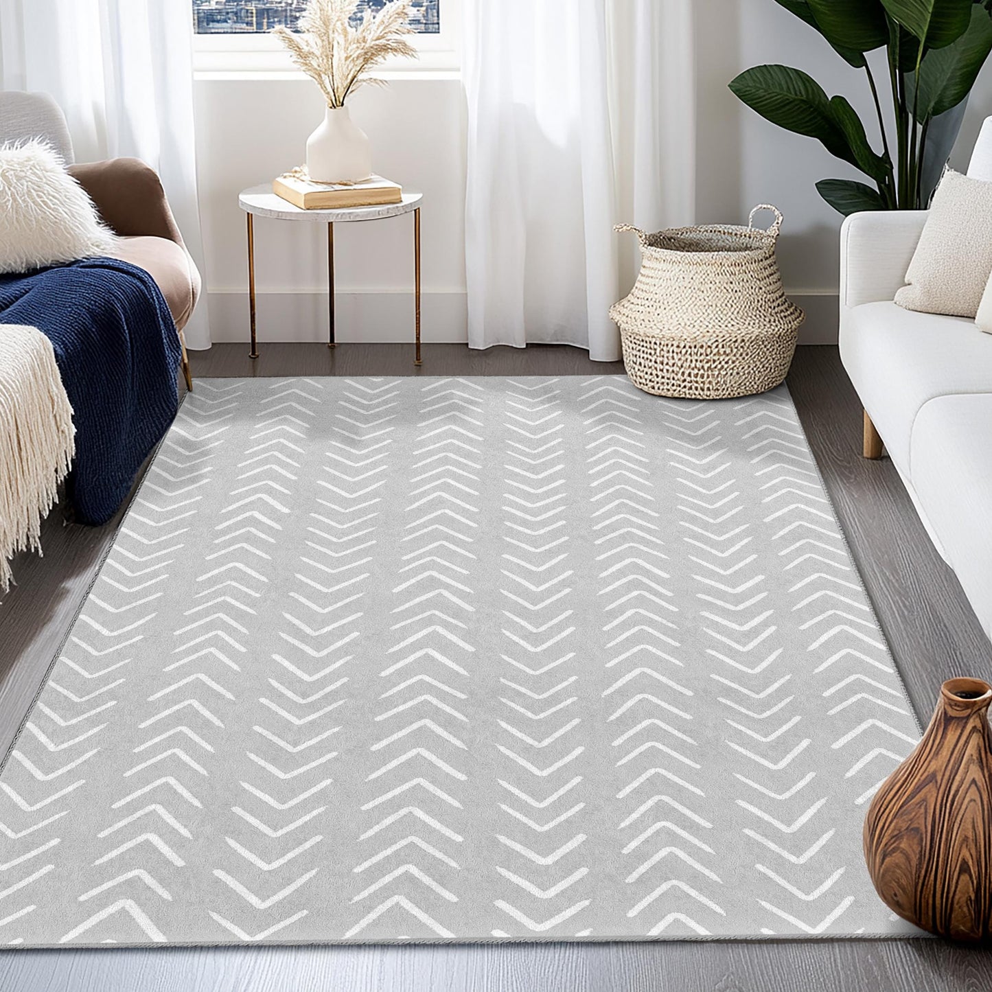 Rechteckiger Teppich mit Chevron-Muster, moderner grau-weißer Teppich, stilvoller Wohnzimmerteppich, elegante Wohndekoration, weiche Bodenmatte