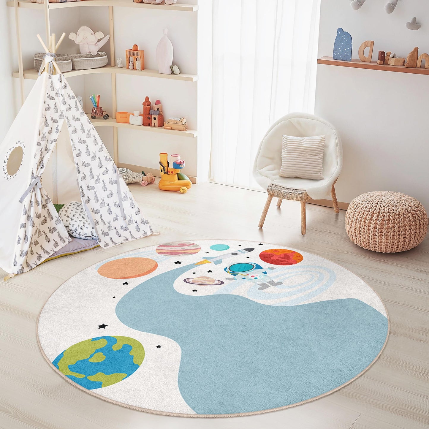 Runder Spielteppich mit Weltraum-Motiv, Astronauten-Teppich fürs Kinderzimmer, Spielmatte mit Galaxie-Motiv, bunter Kinderteppich