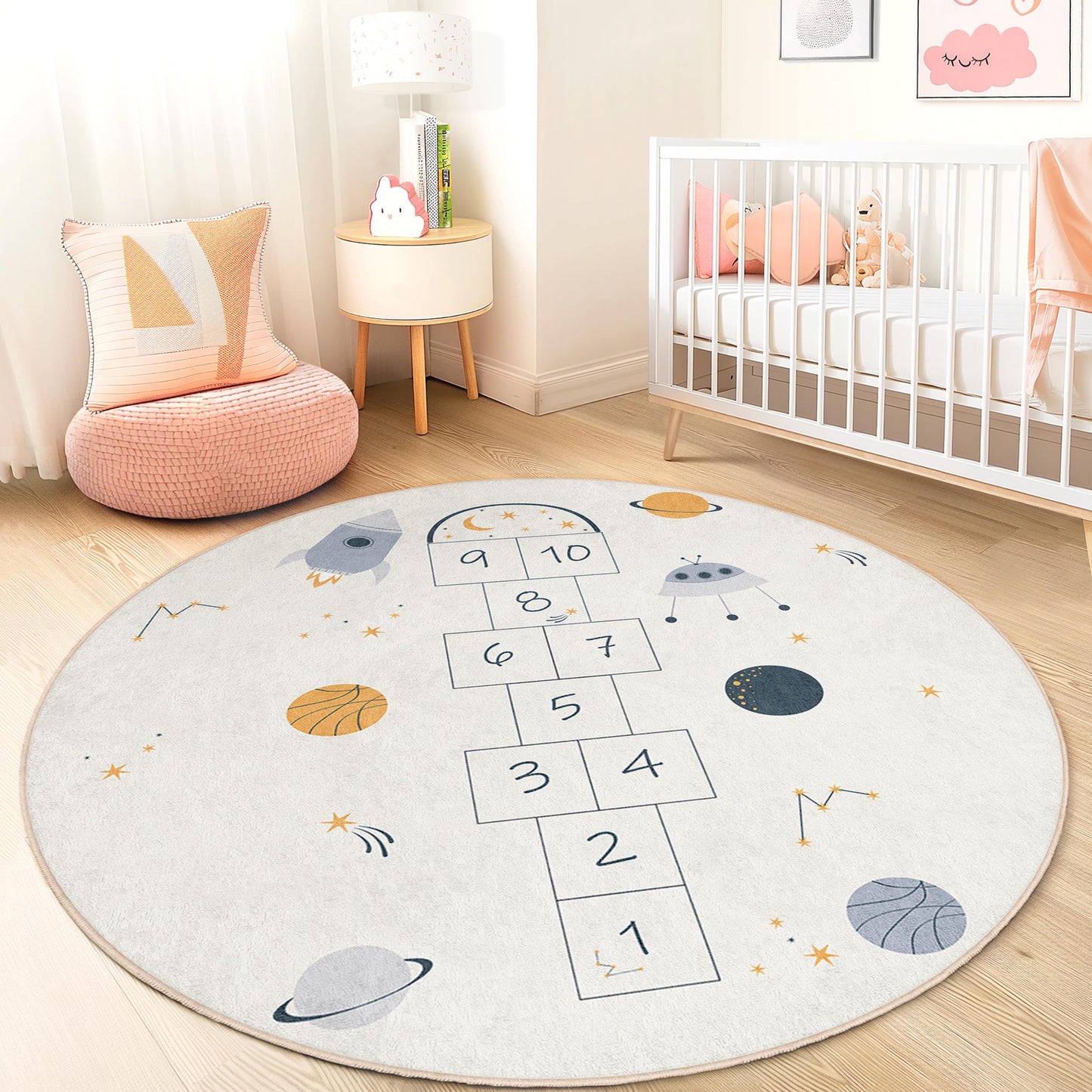 Runder Spielteppich mit Weltraummotiv, Hüpfspiel-Spielmatte, lustige Kinderzimmerdeko, interaktiver Teppich fürs Kinderzimmer, weicher Teppich für den Spielbereich