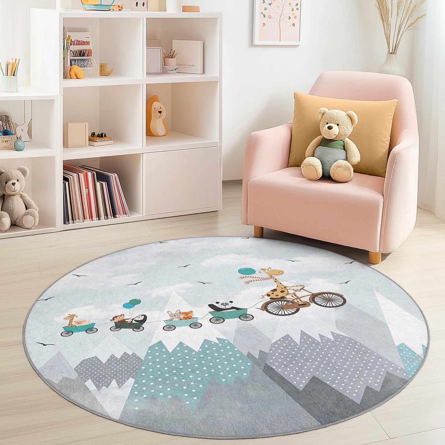 Runder Kinderteppich mit verspieltem Tiermotiv, weiche Spielmatte fürs Kinderzimmer, niedliche Kinderzimmerdekoration, Teppich fürs Spielzimmer