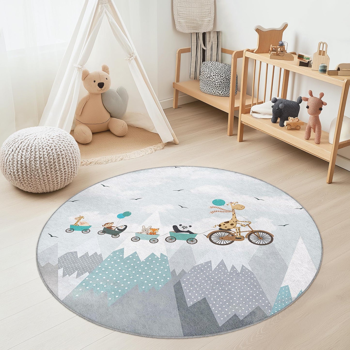 Runder Kinderteppich mit verspieltem Tiermotiv, weiche Spielmatte fürs Kinderzimmer, niedliche Kinderzimmerdekoration, Teppich fürs Spielzimmer