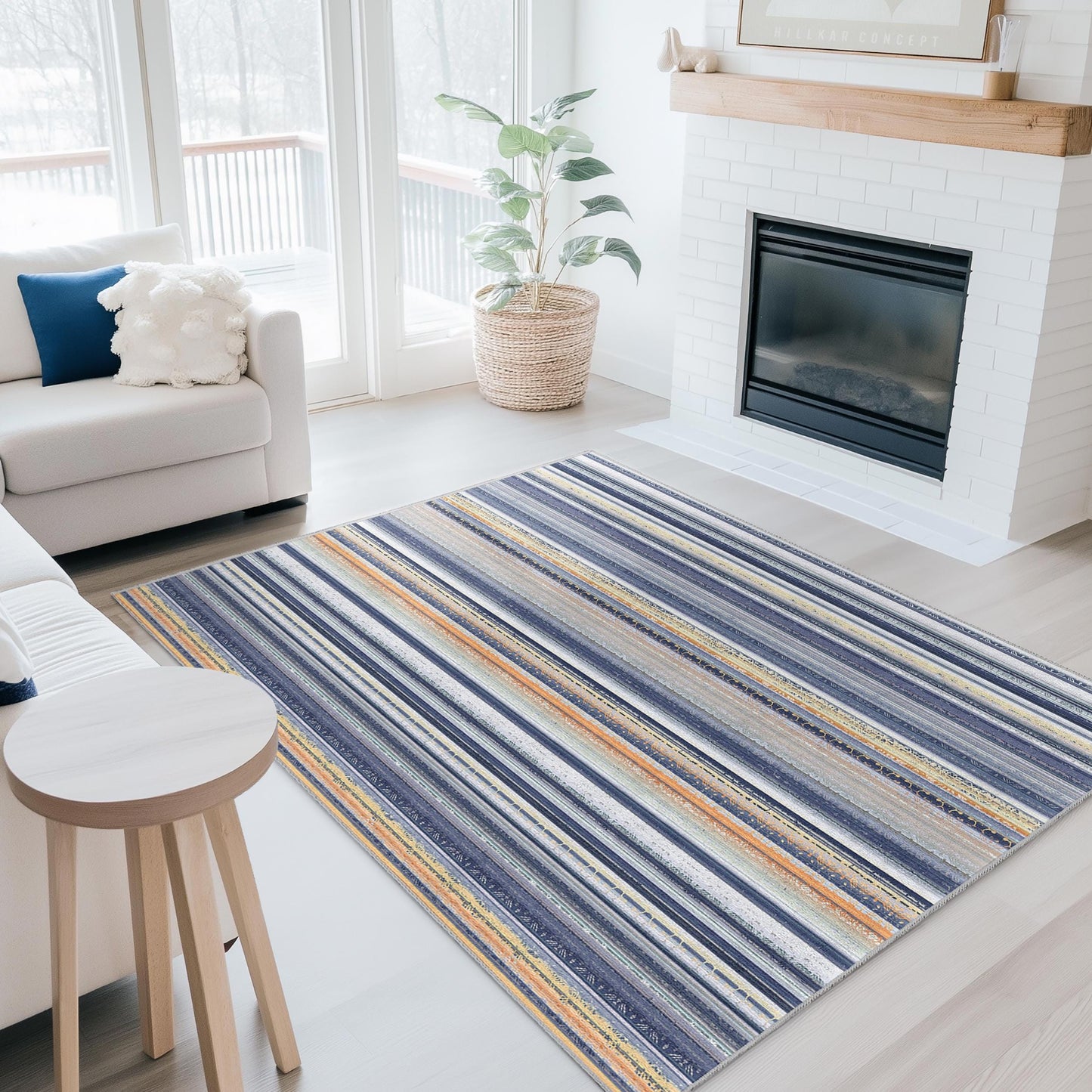Eleganter gestreifter Teppich, rechteckiger Wohnzimmerteppich, weicher Dekoteppich, stilvolle Wohndekoration, modernes Streifendesign