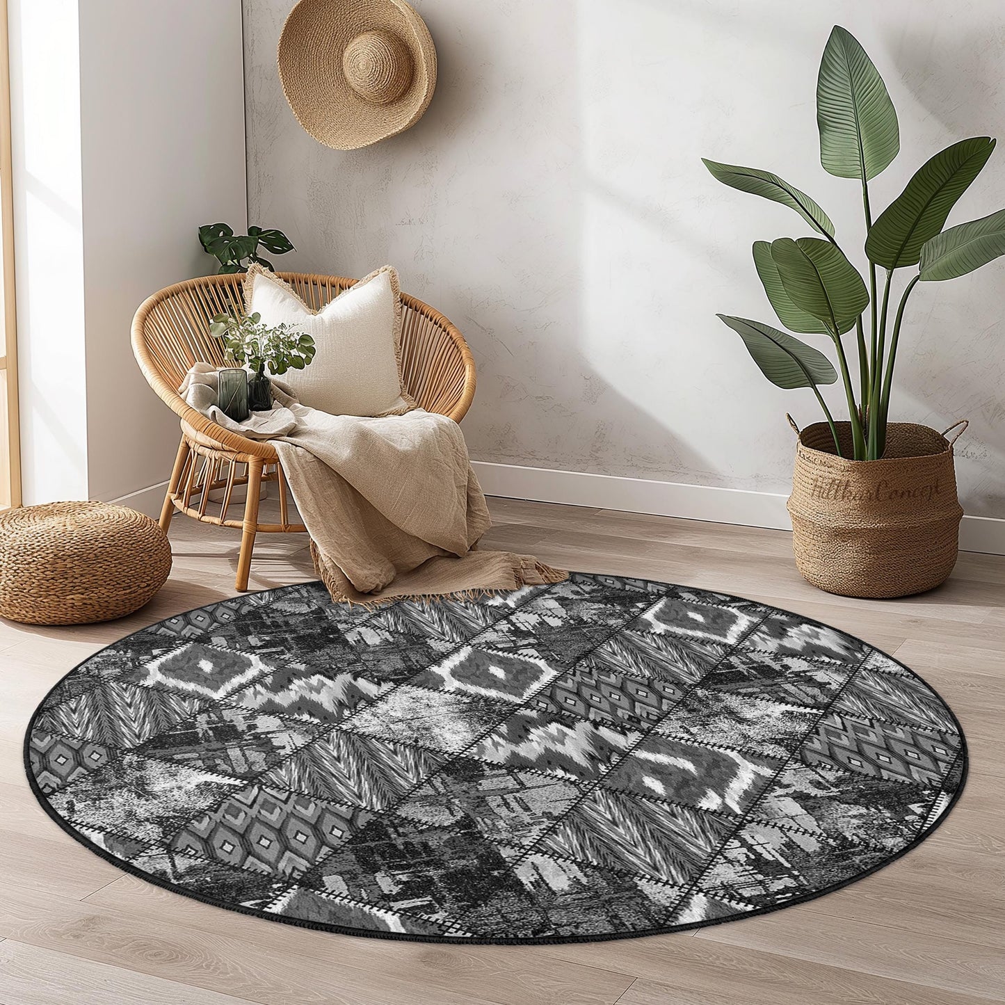Geometric Black and White Round Area Rug, Modern Circle Rug, Boho Chic Living Room Decor, Soft Round Carpet, Stylish Home Accessory