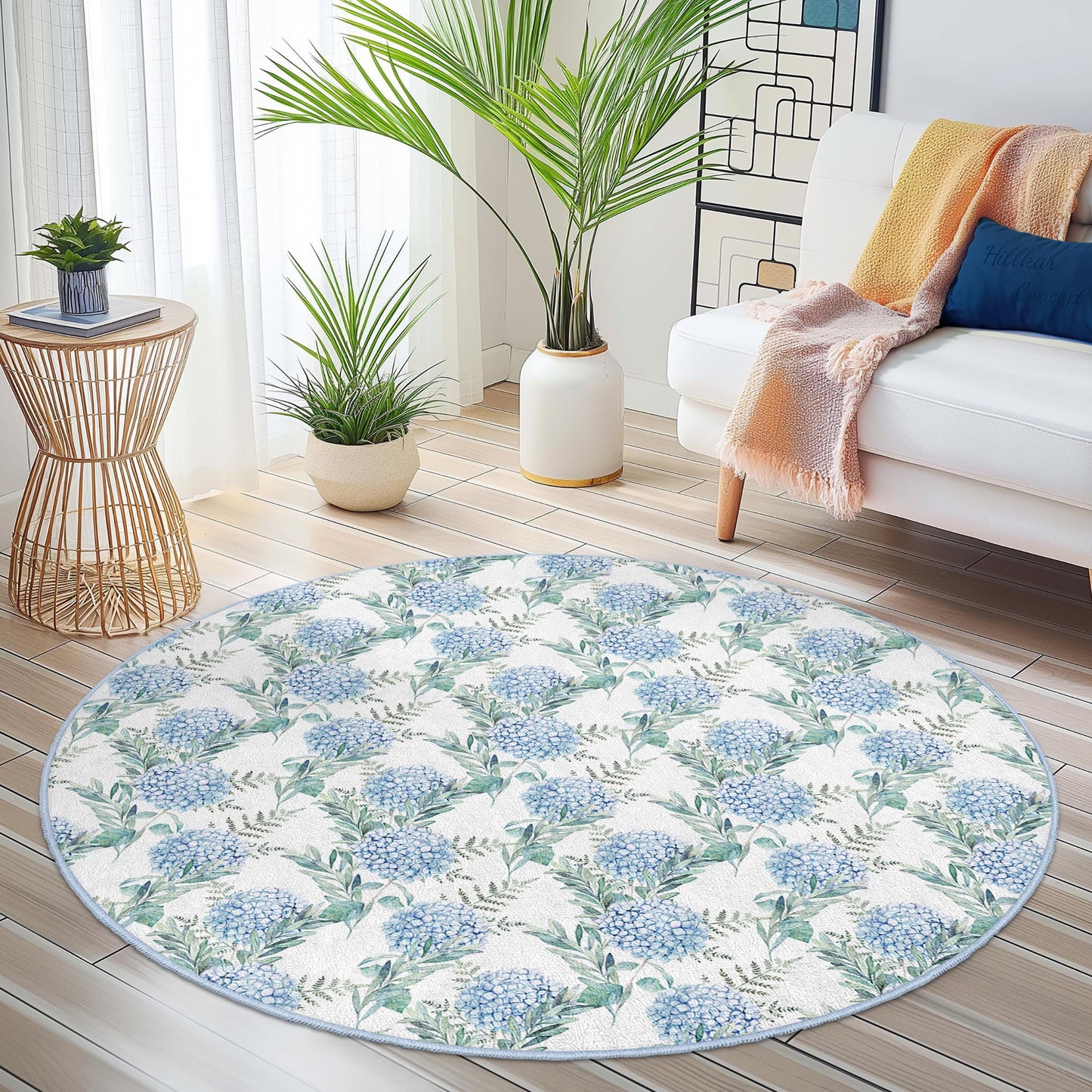 Runder Teppich mit Blumenmuster, blauer Blumenteppich, runder Wohnzimmerteppich, zartes Blumendekor, gemütlicher Teppich für ein stilvolles Zuhause