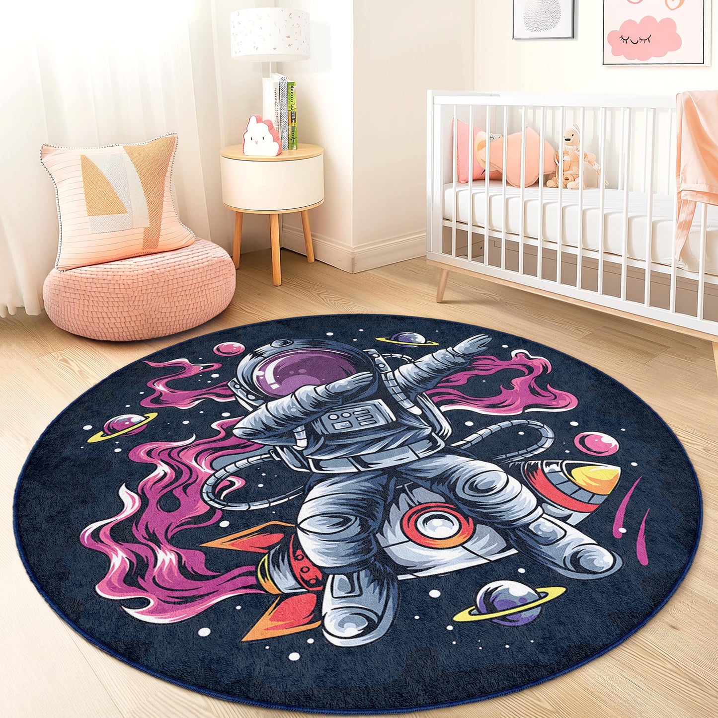 Runder Kinderteppich „Astronautenabenteuer“, Spielmatte mit Weltraummotiv, Weltraumdeko, Galaxie-Kinderzimmerteppich, lustiger Kinderteppich