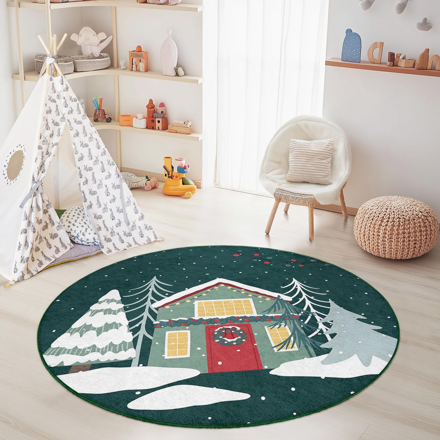 Runder Winterwunderland-Kinderteppich, Weihnachtsbaum-Deko-Teppich, Spielmatte mit Weihnachtsmotiven, gemütlicher Kinderzimmerteppich, festlicher Teppich fürs Kinderzimmer
