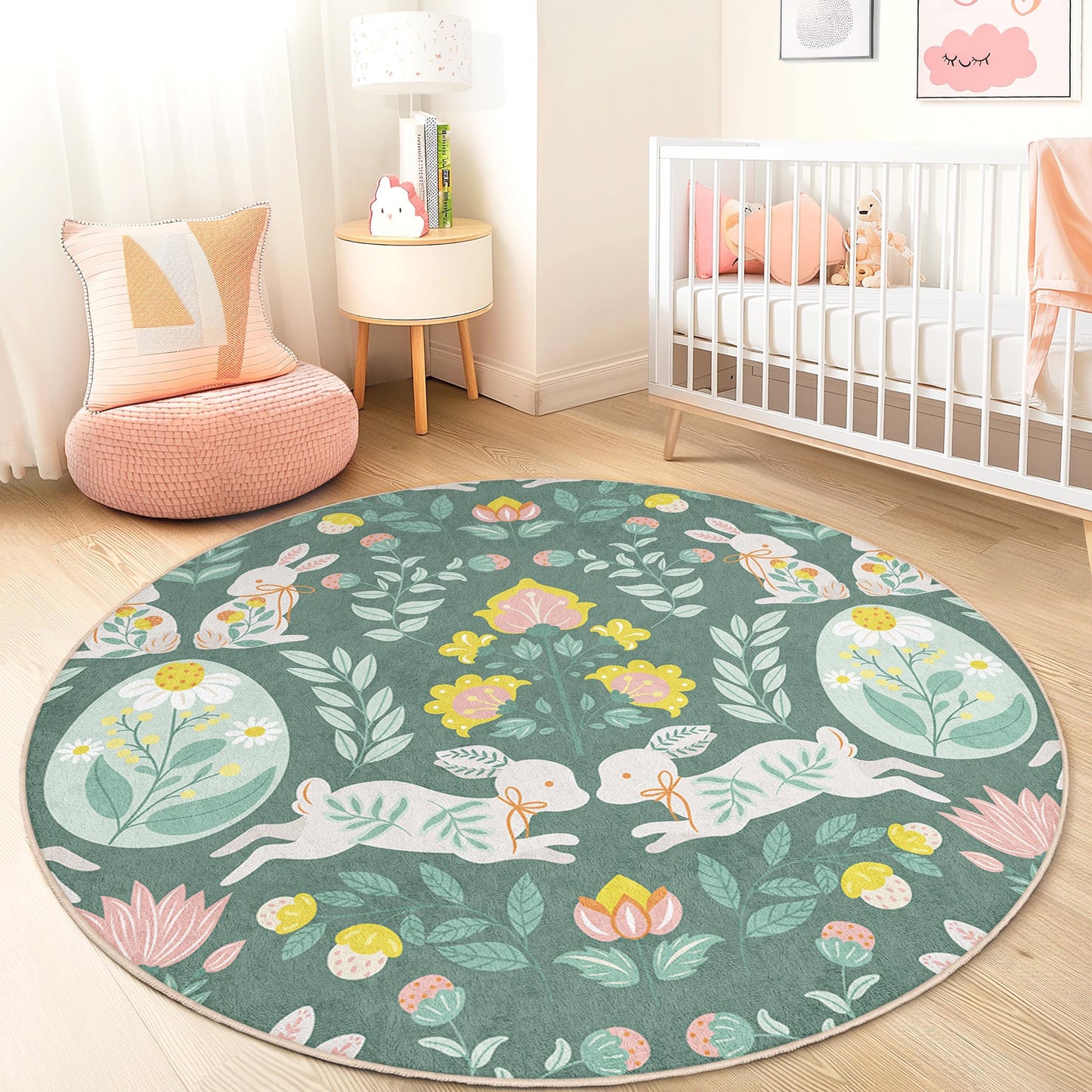 Runder Spielteppich mit Blumenmuster und Hasenmotiv, niedliche Hasen-Kinderzimmerdeko, Kinderzimmerteppich, weiche Spielmatte, Teppich mit Tiermotiv