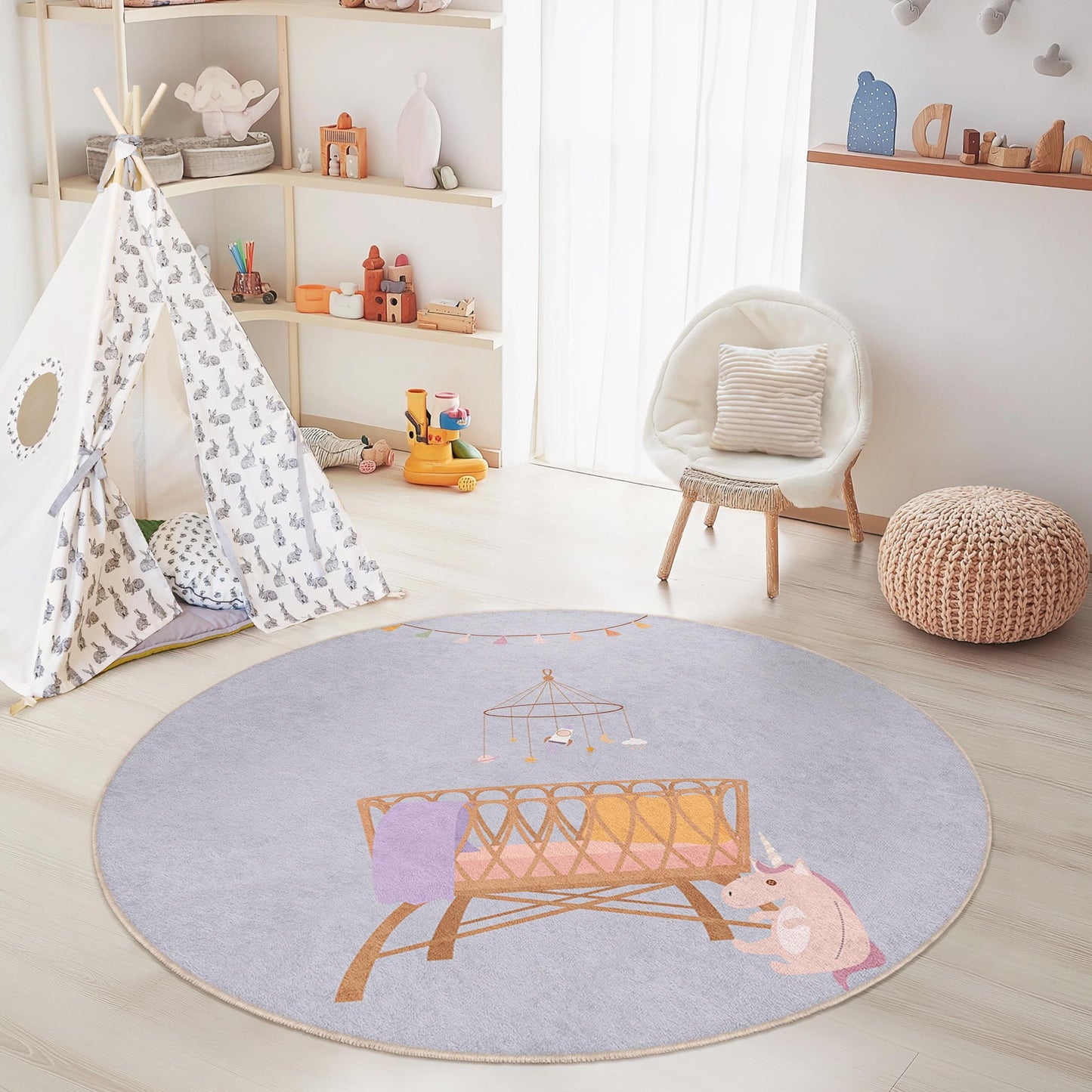 Verspielter runder Einhorn-Spielteppich für Kinder, niedlicher Kinderzimmerteppich, weiche Babyzimmermatte, runde Spielzimmerdekoration, verspieltes Einhorn-Thema