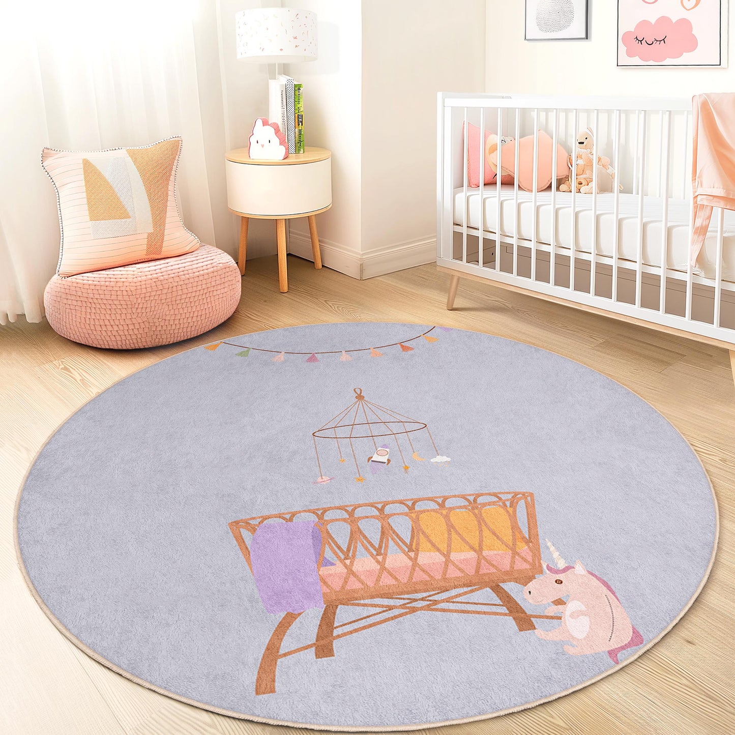 Verspielter runder Einhorn-Spielteppich für Kinder, niedlicher Kinderzimmerteppich, weiche Babyzimmermatte, runde Spielzimmerdekoration, verspieltes Einhorn-Thema