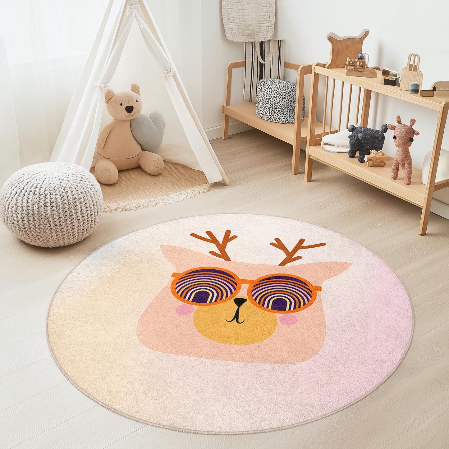 Niedlicher runder Tierteppich fürs Kinderzimmer, verspieltes Cartoon-Design, gemütliche Kinderzimmerdekoration, weiche Spielmatte für Kleinkinder, lustiger Kinderzimmerteppich