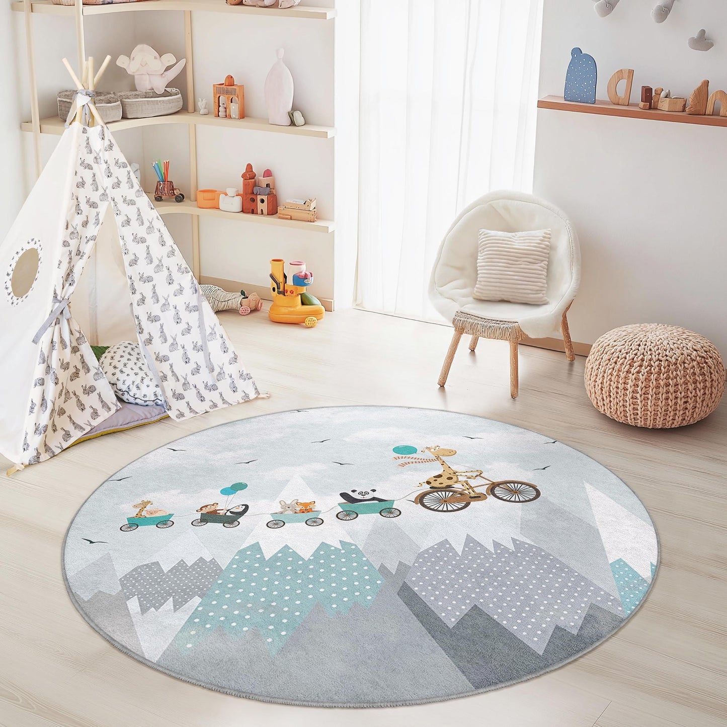 Runder Kinderteppich mit verspieltem Tiermotiv, weiche Spielmatte fürs Kinderzimmer, niedliche Kinderzimmerdekoration, Teppich fürs Spielzimmer
