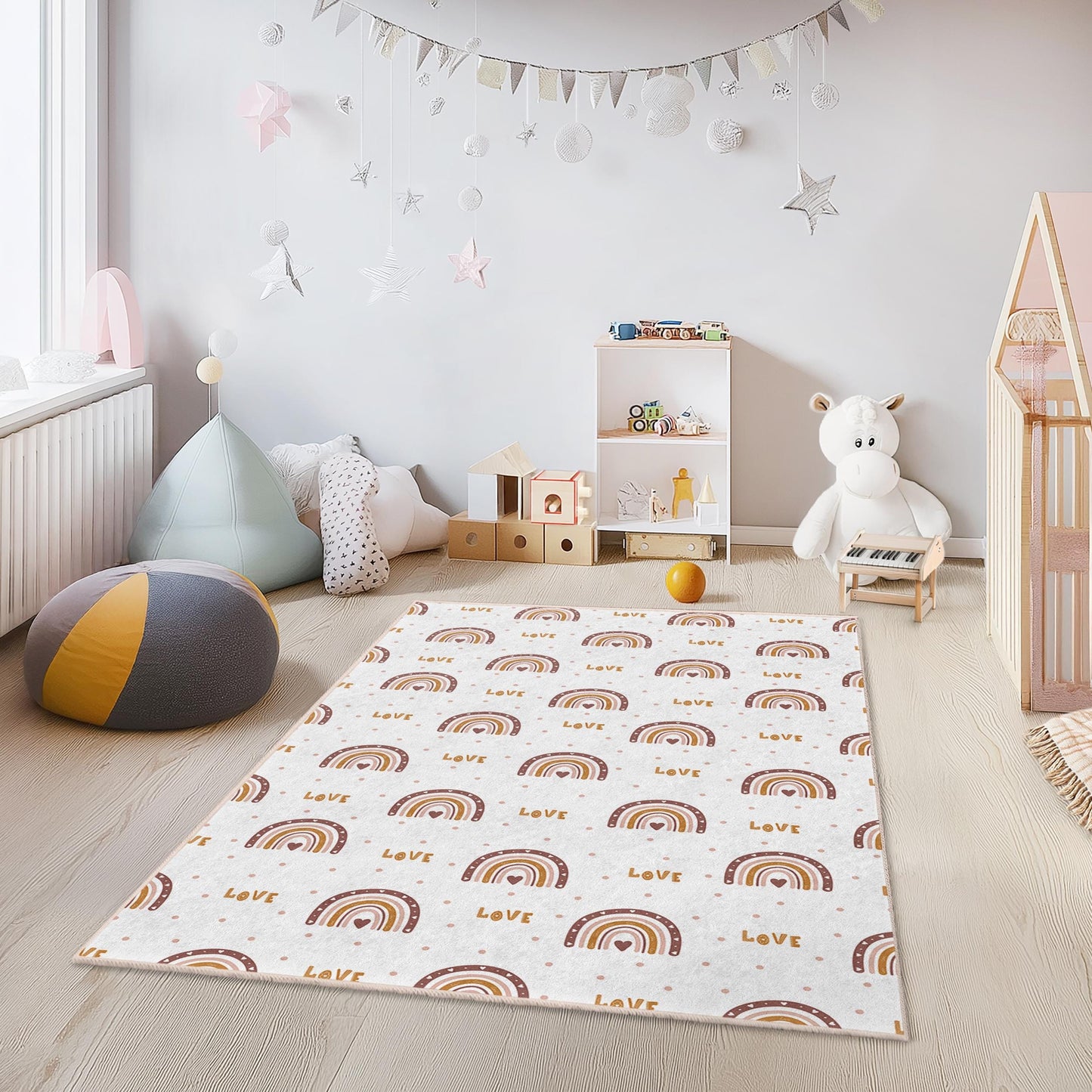 Regenbogenliebe Kinderteppich: Personalisierter Spielzimmerteppich