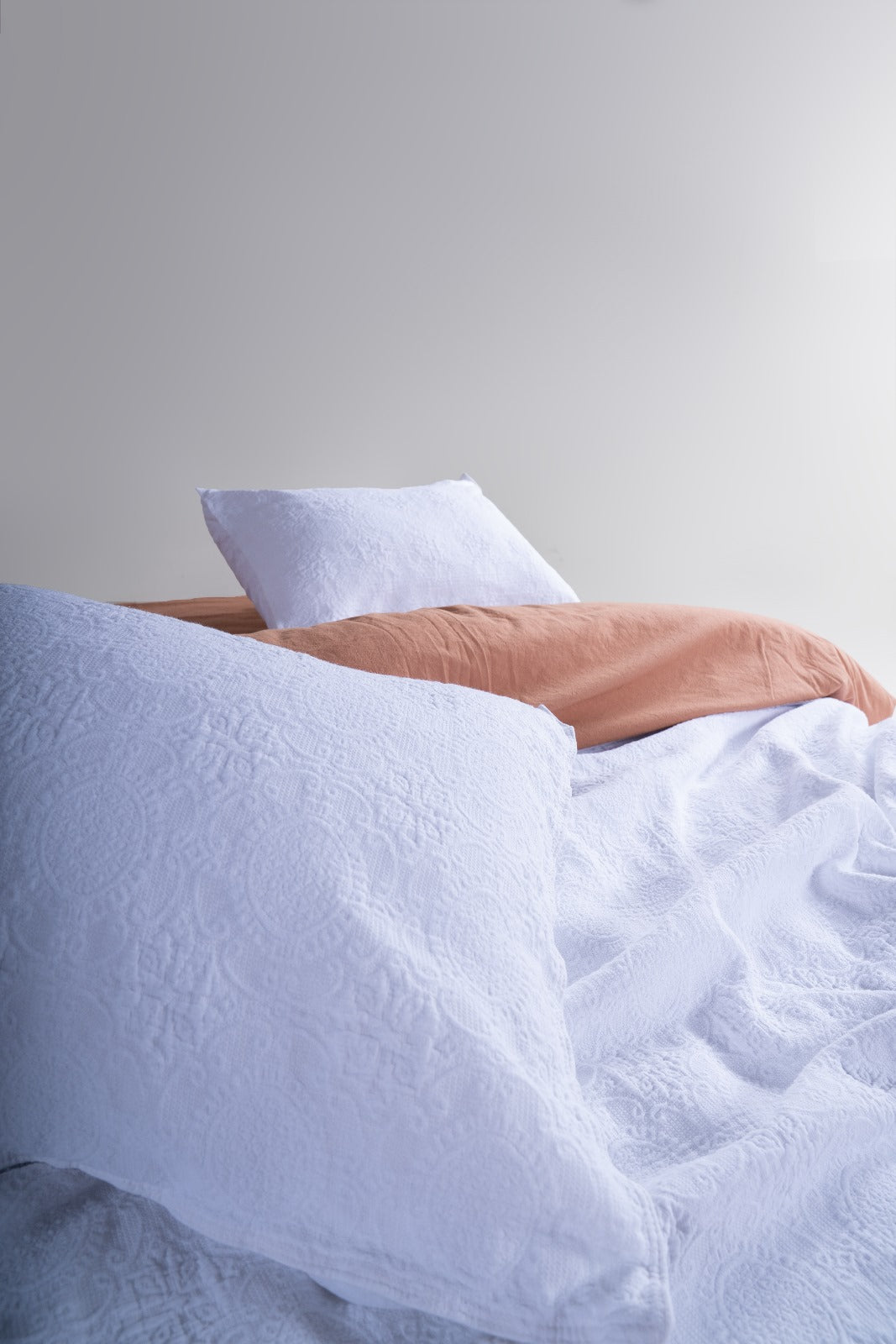 Rilievo Romantic White - Jacquard-Tagesdecke &amp; Kissenbezüge